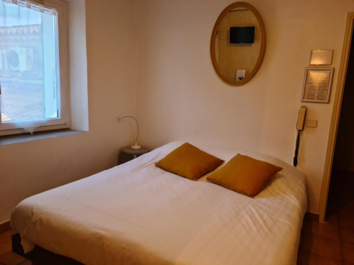 Auberge La Folie โซเซ-เล-แป็ง ภายนอก รูปภาพ
